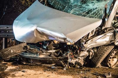 Boebingen: Unfallverursacher verstorben! Frontalcrash auf der B29 fordert 2 Verletzte und einen verletzten Hund 